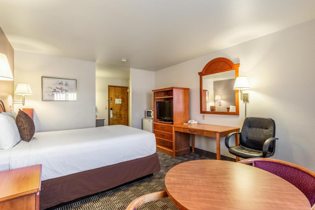 Americas Best Value Inn Бернс Екстер'єр фото