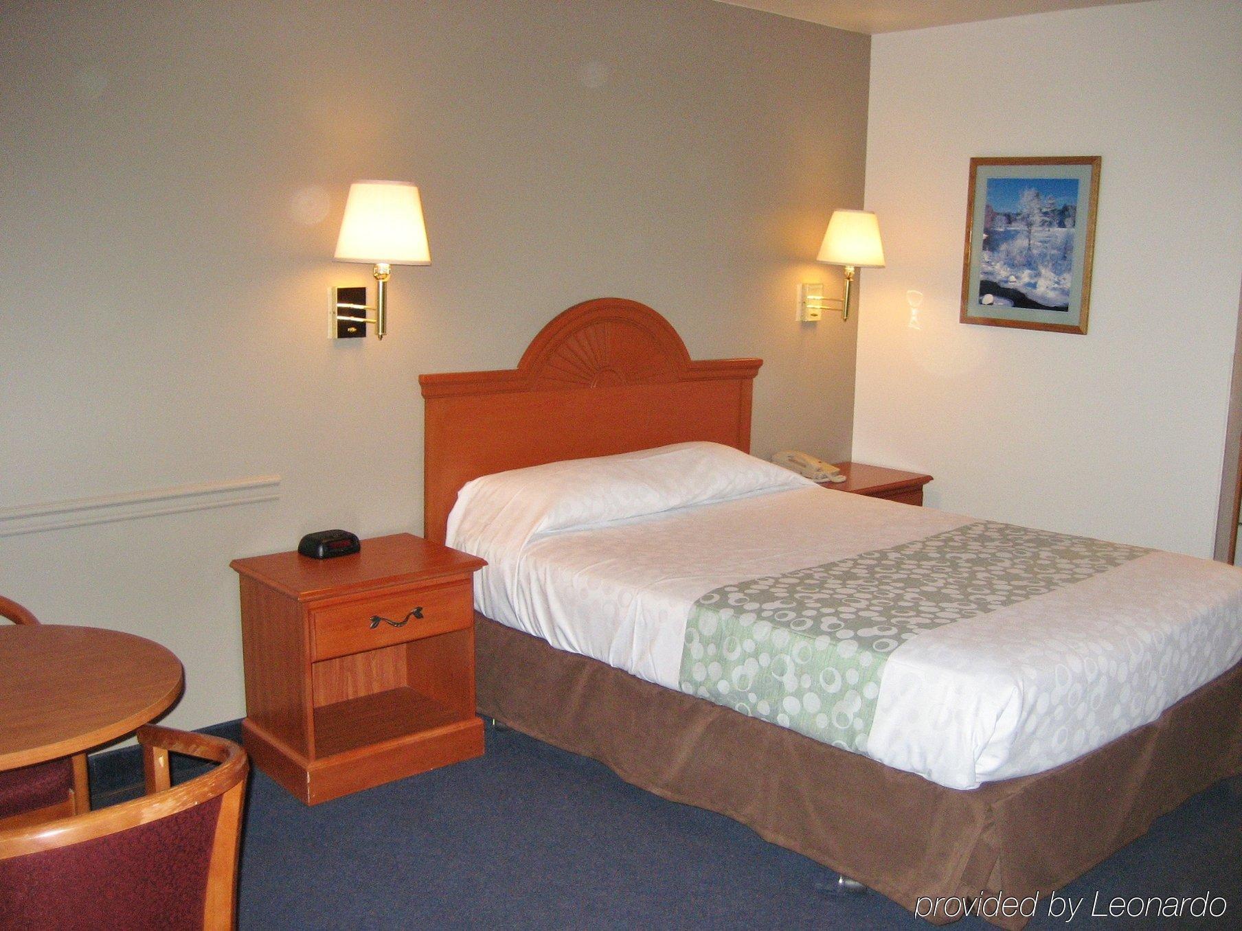 Americas Best Value Inn Бернс Екстер'єр фото