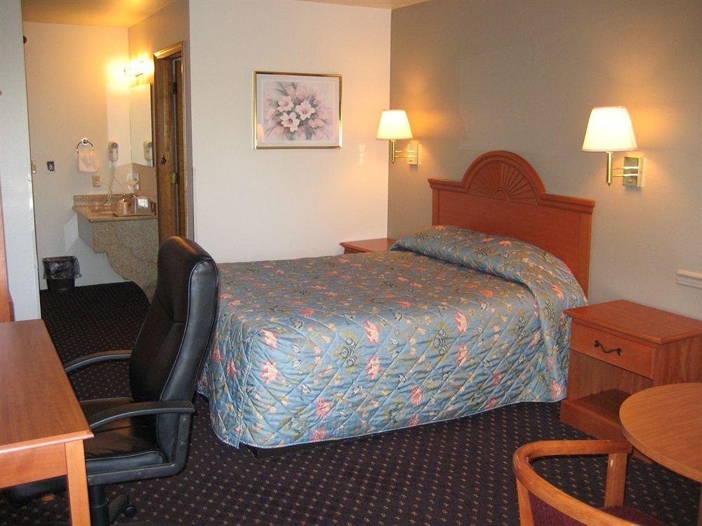Americas Best Value Inn Бернс Екстер'єр фото