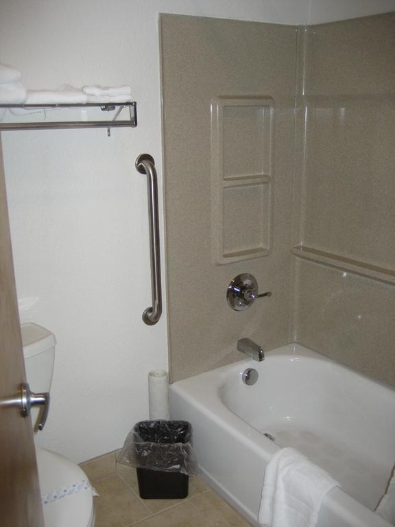 Americas Best Value Inn Бернс Екстер'єр фото