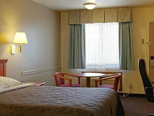 Americas Best Value Inn Бернс Екстер'єр фото