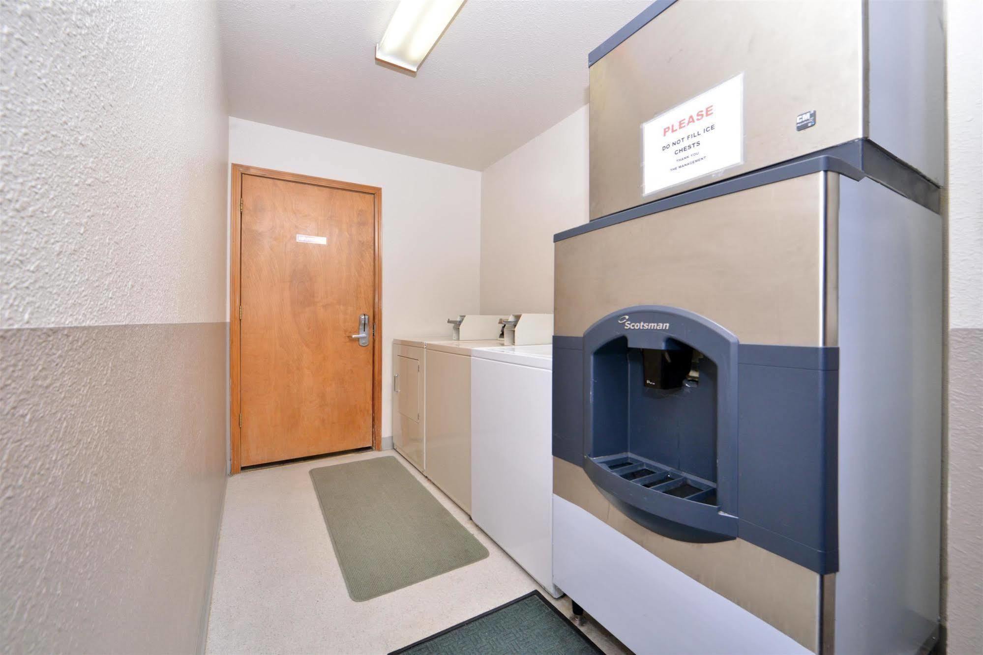 Americas Best Value Inn Бернс Екстер'єр фото